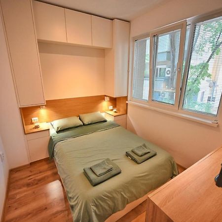 Modern Central 2-Bedroom Apartment With Parking Varna Exterior foto