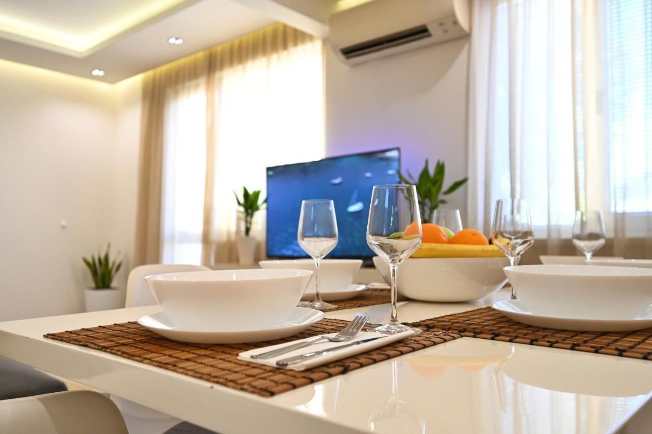 Modern Central 2-Bedroom Apartment With Parking Varna Exterior foto