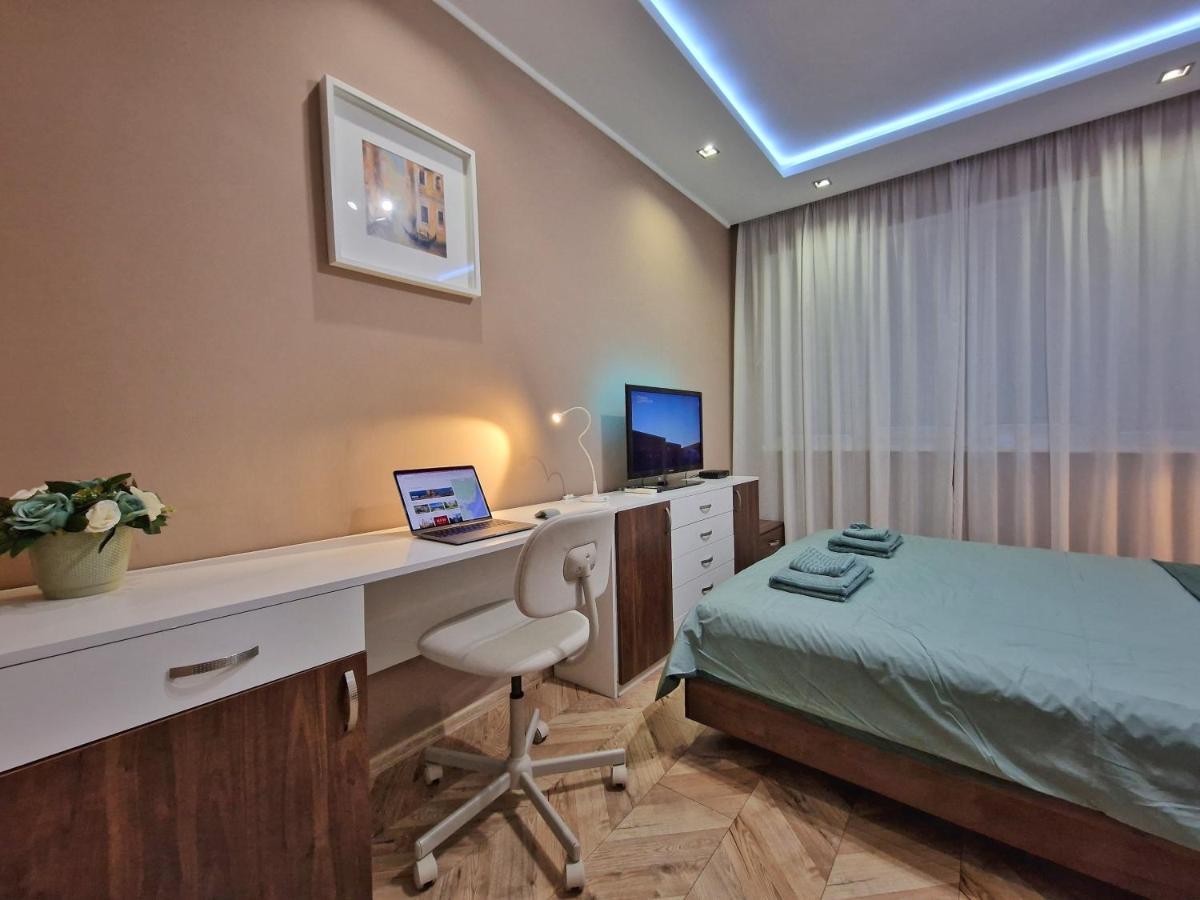 Modern Central 2-Bedroom Apartment With Parking Varna Exterior foto