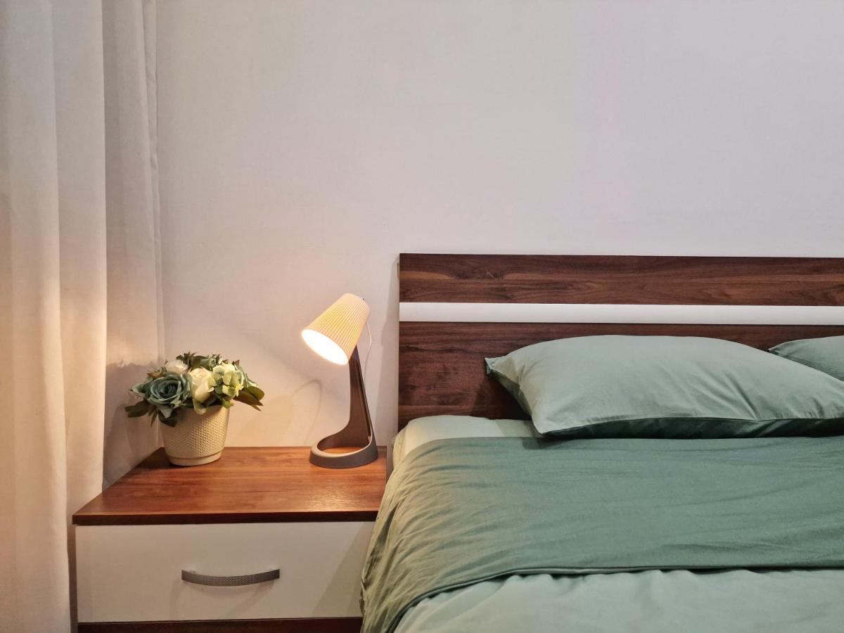 Modern Central 2-Bedroom Apartment With Parking Varna Exterior foto