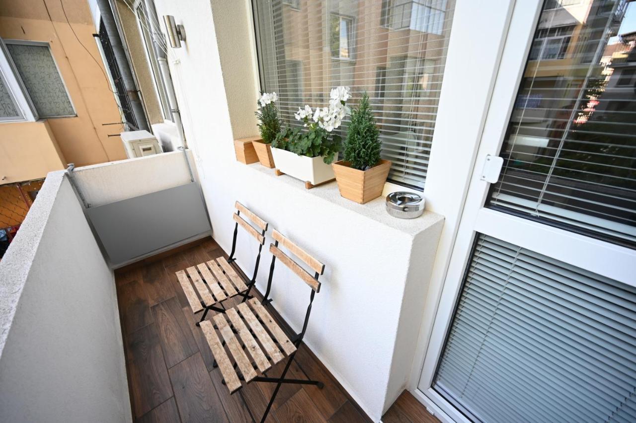 Modern Central 2-Bedroom Apartment With Parking Varna Exterior foto