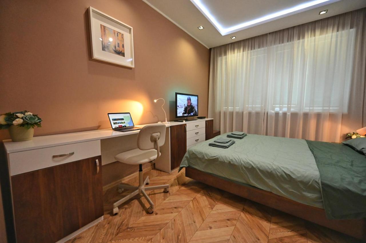 Modern Central 2-Bedroom Apartment With Parking Varna Exterior foto