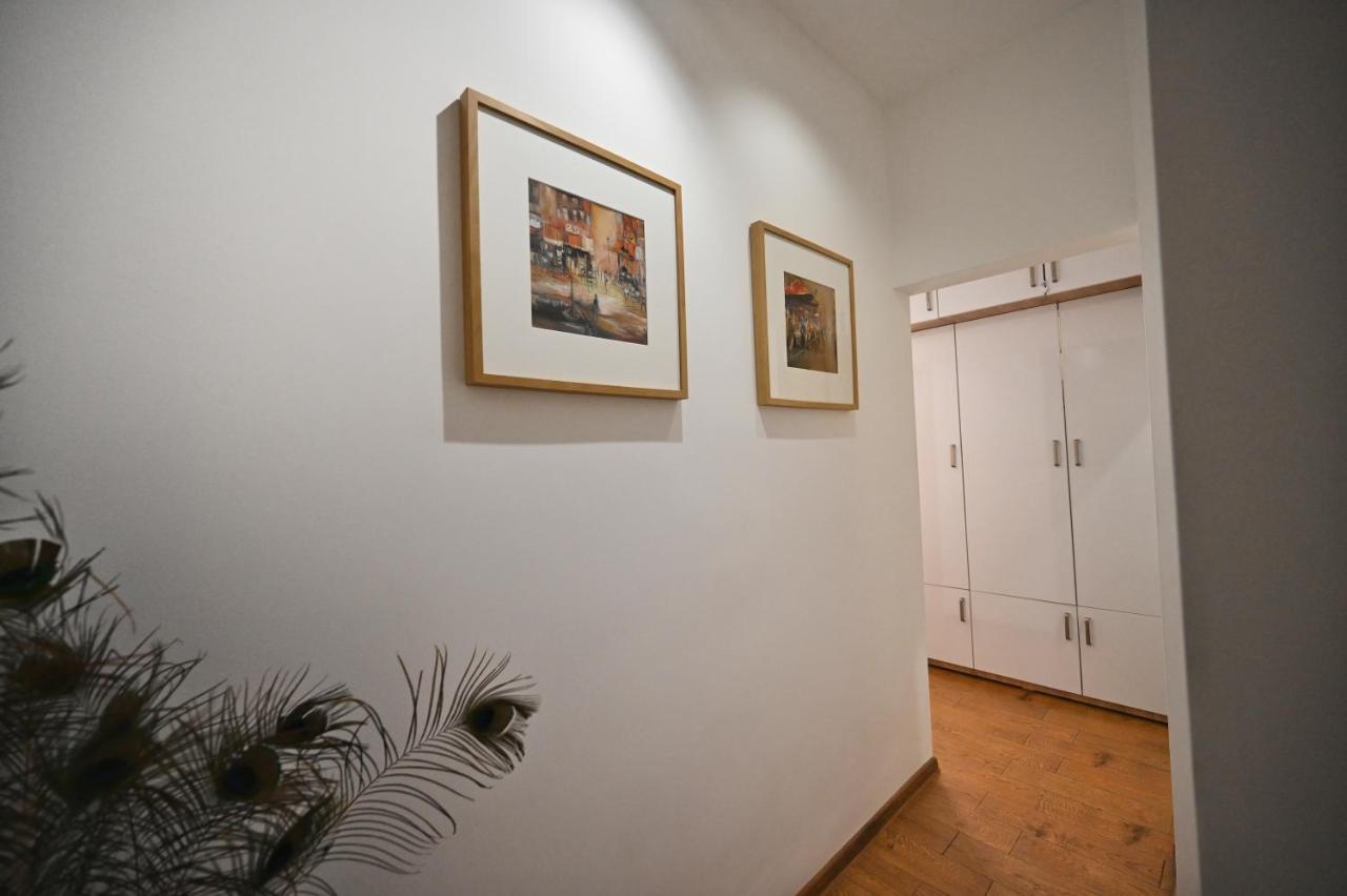 Modern Central 2-Bedroom Apartment With Parking Varna Exterior foto